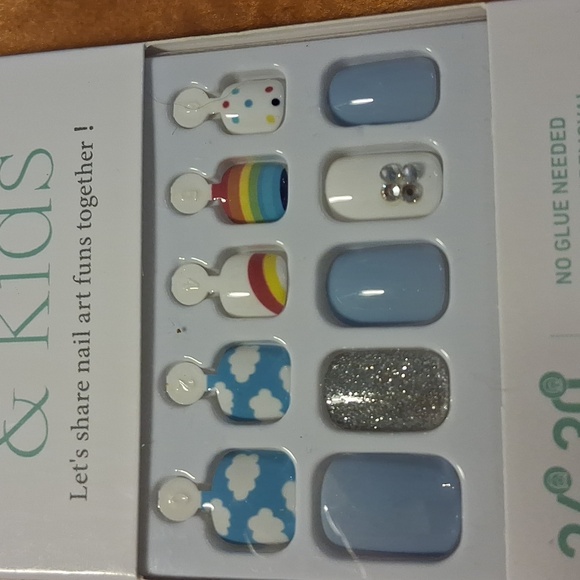 Vamony Mom And Kids Press On Nails - Picture 3 of 7